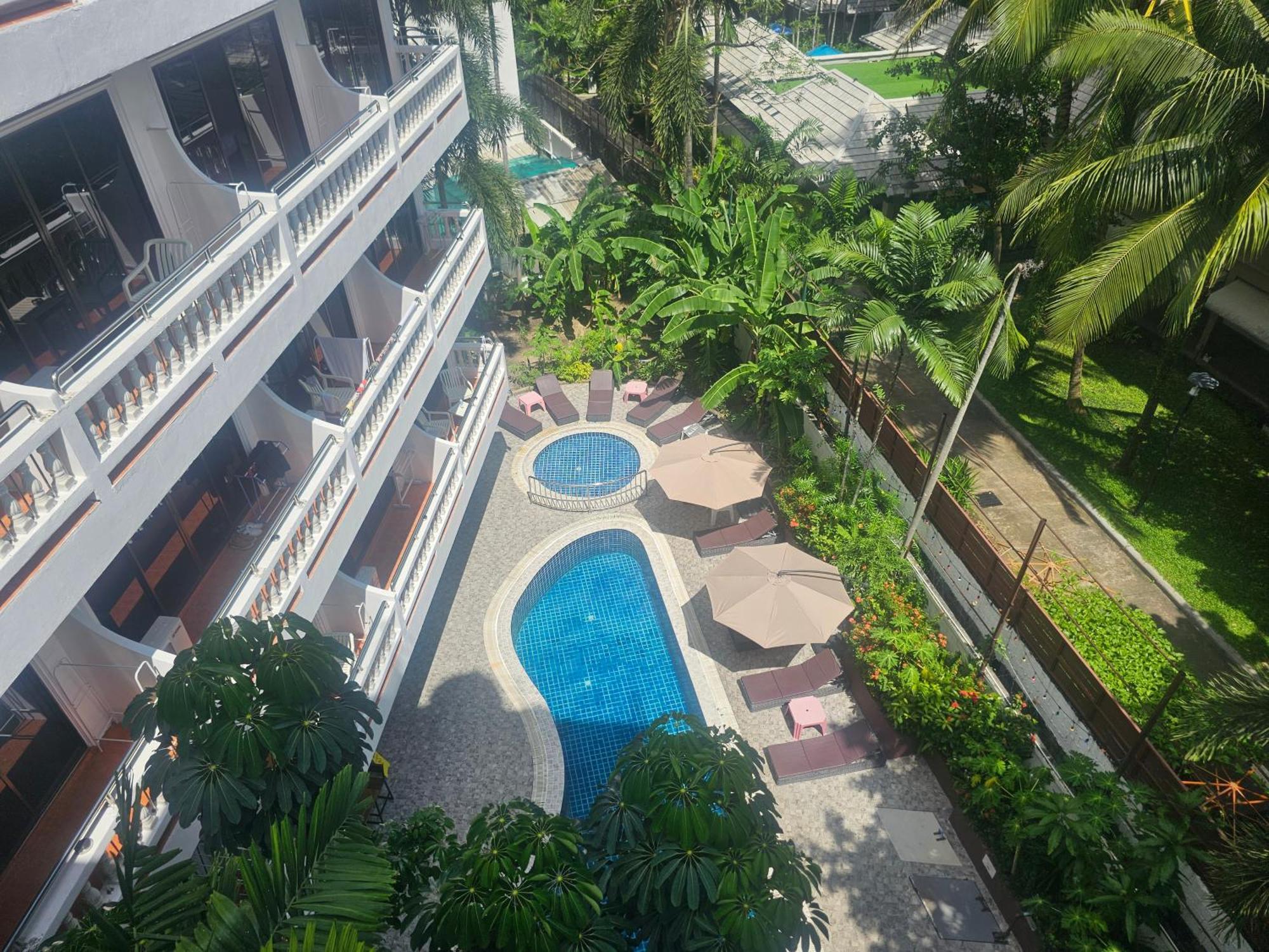 Patong Central Residence And Apartment Kültér fotó